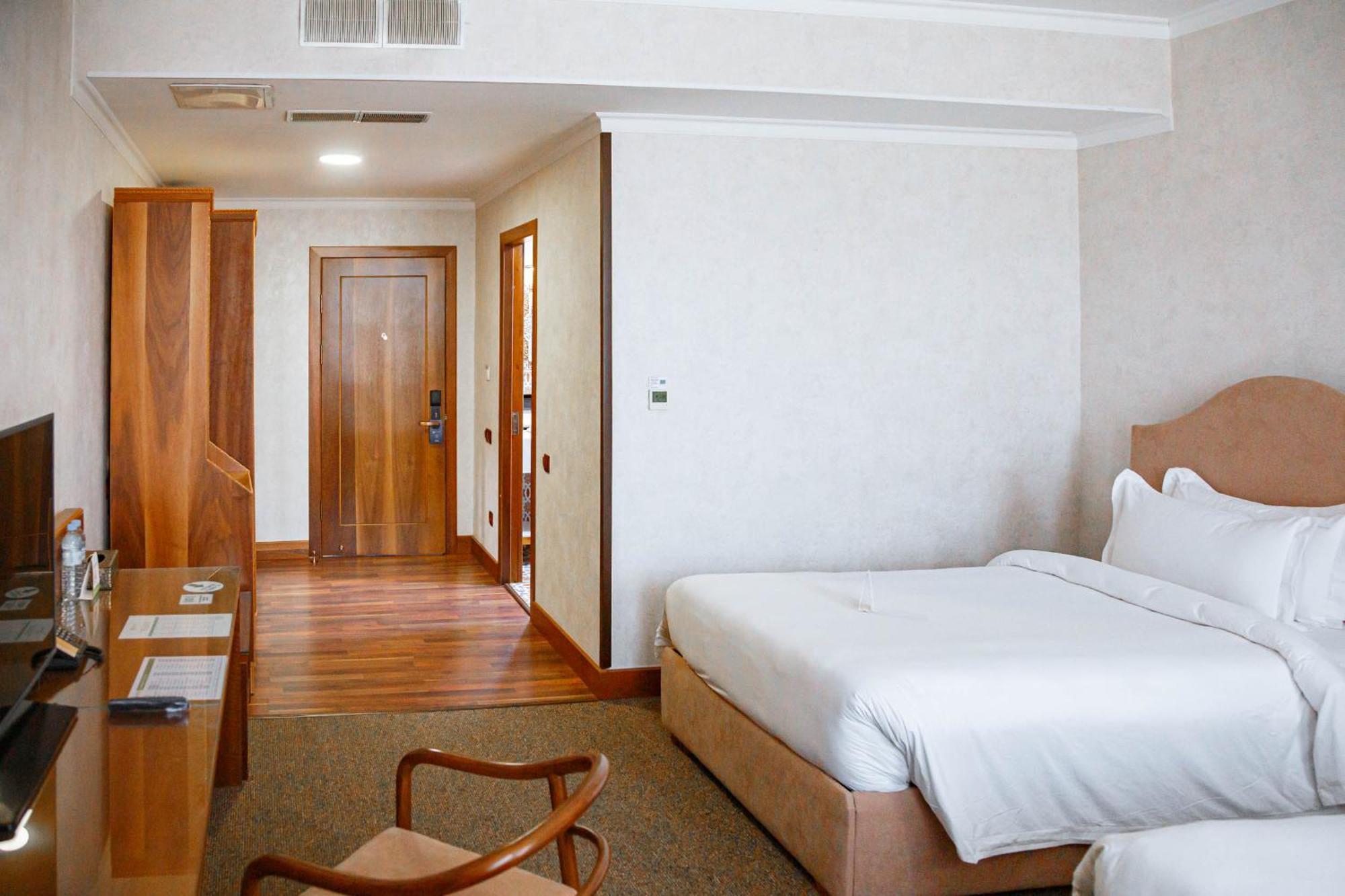 Jannat Resort Oš Camera foto